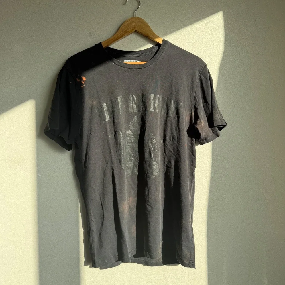 True Religion Distressed‎ Black T-Shirt Size Medium